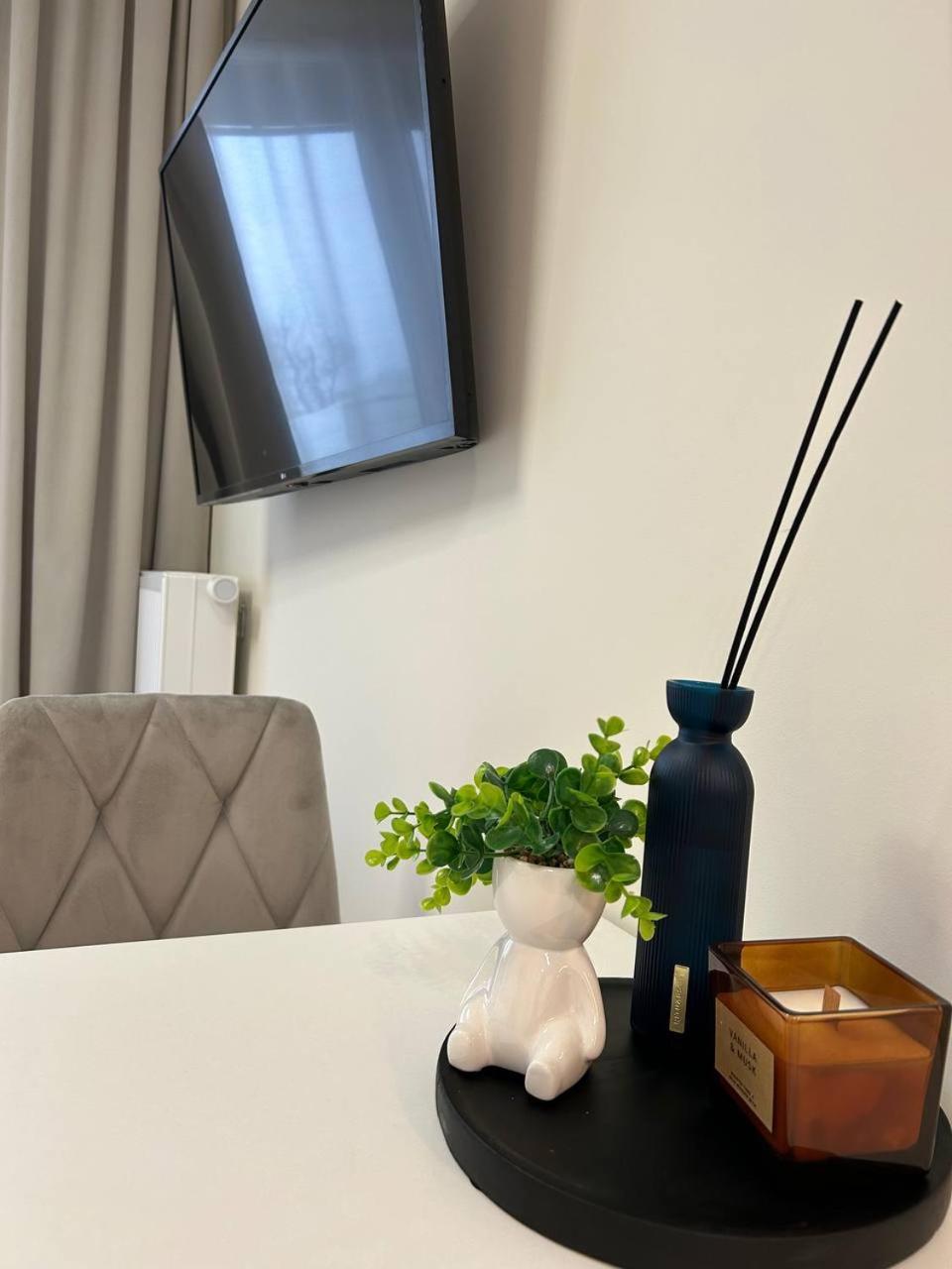 Warsaw Airport Apartment Buitenkant foto